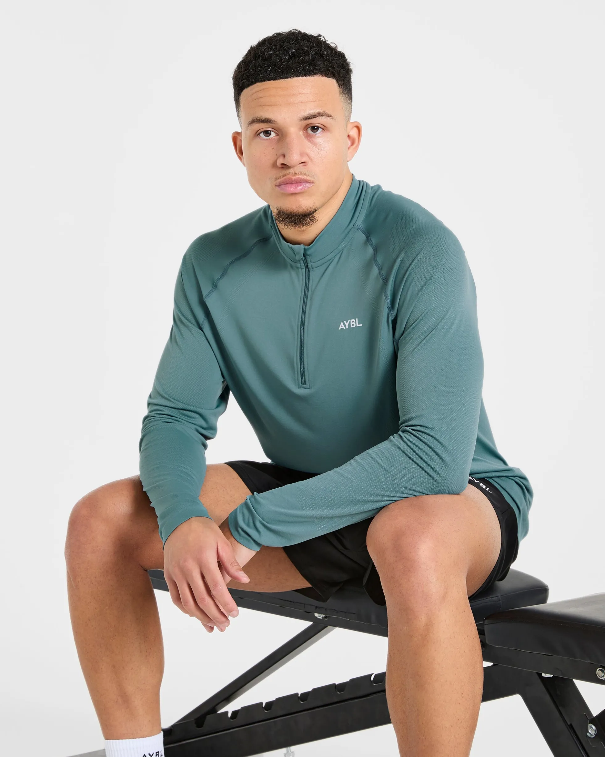 Attain Seamless 1/2 Zip Pullover