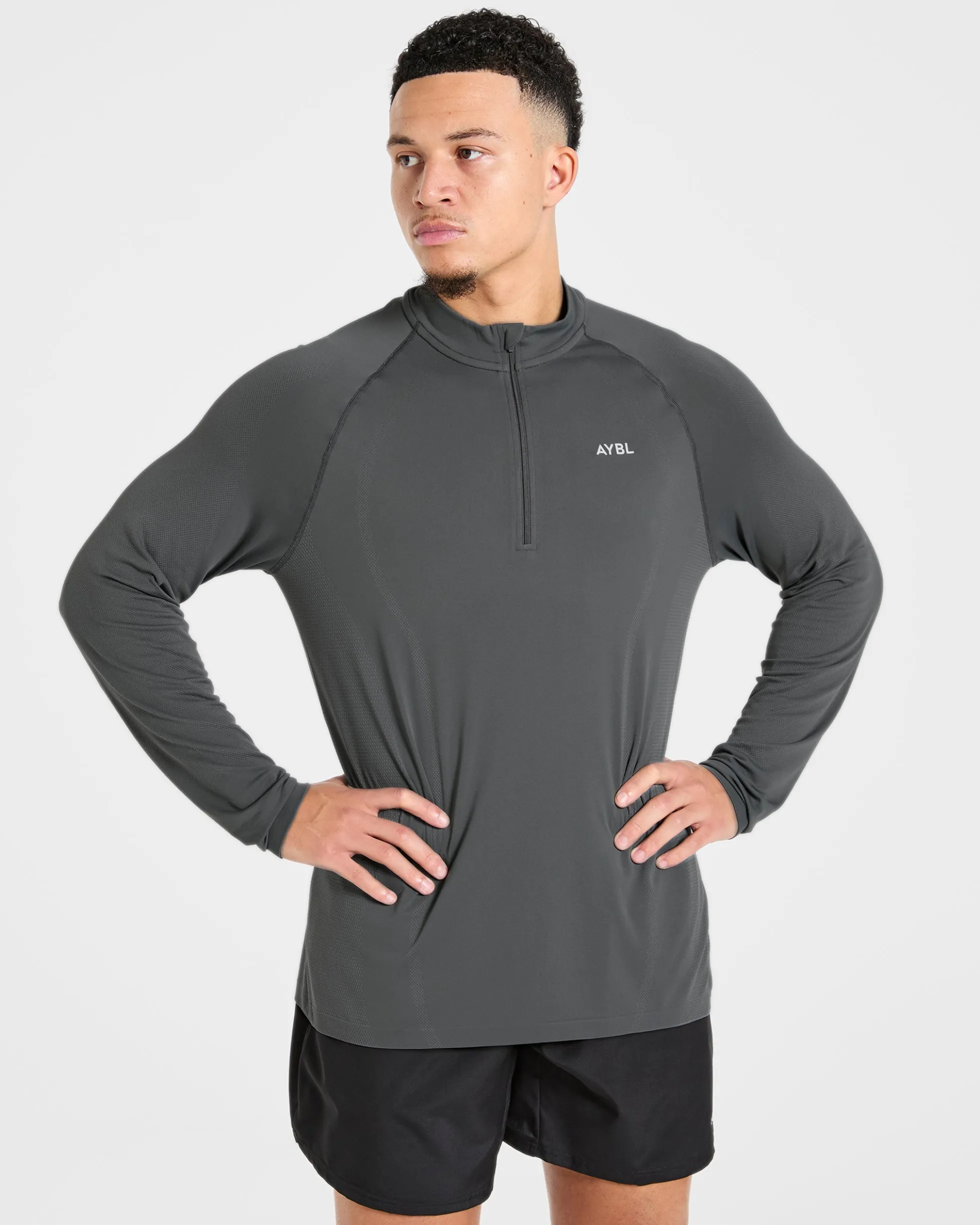 Attain Seamless 1/2 Zip Pullover