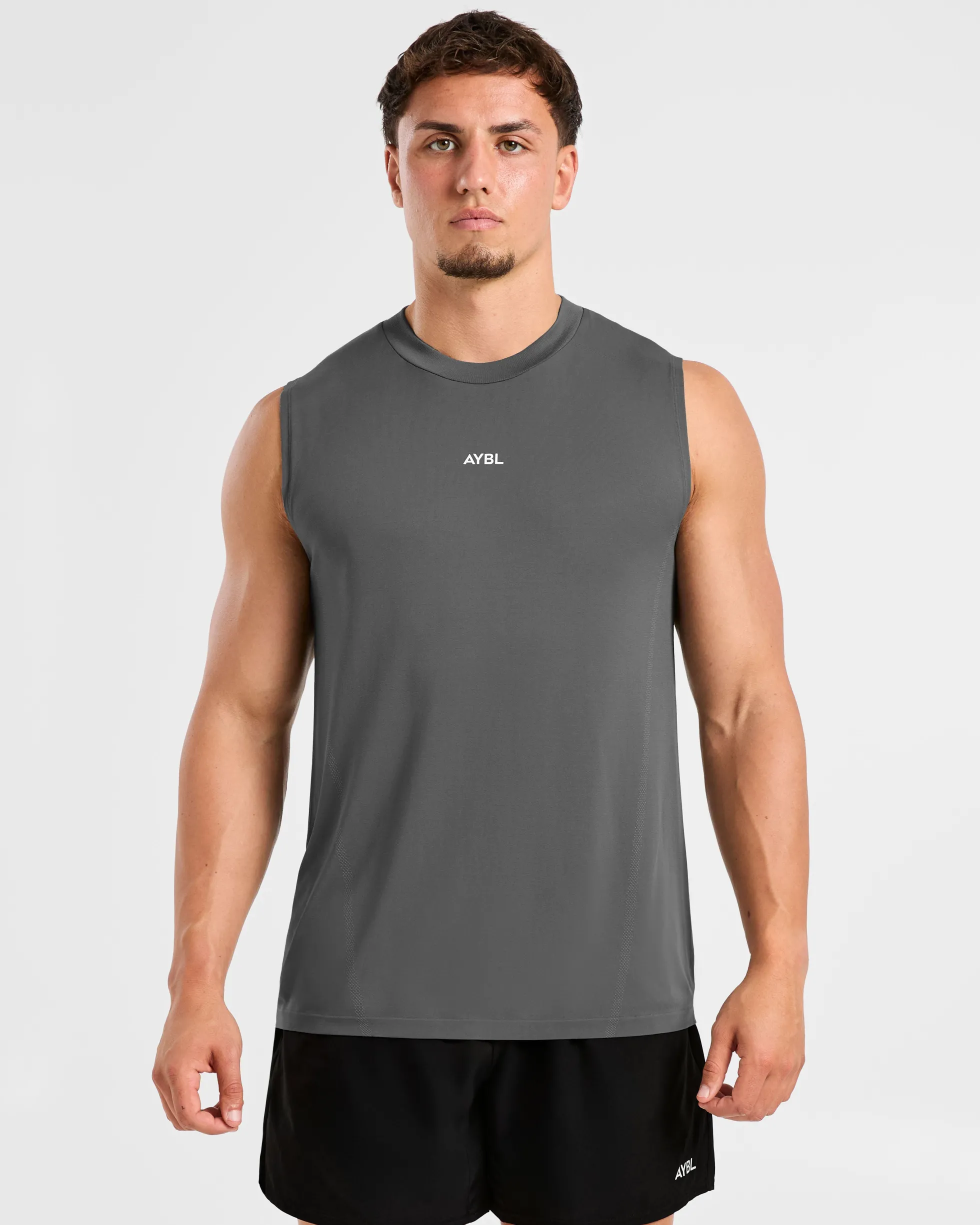 Attain Seamless Vest