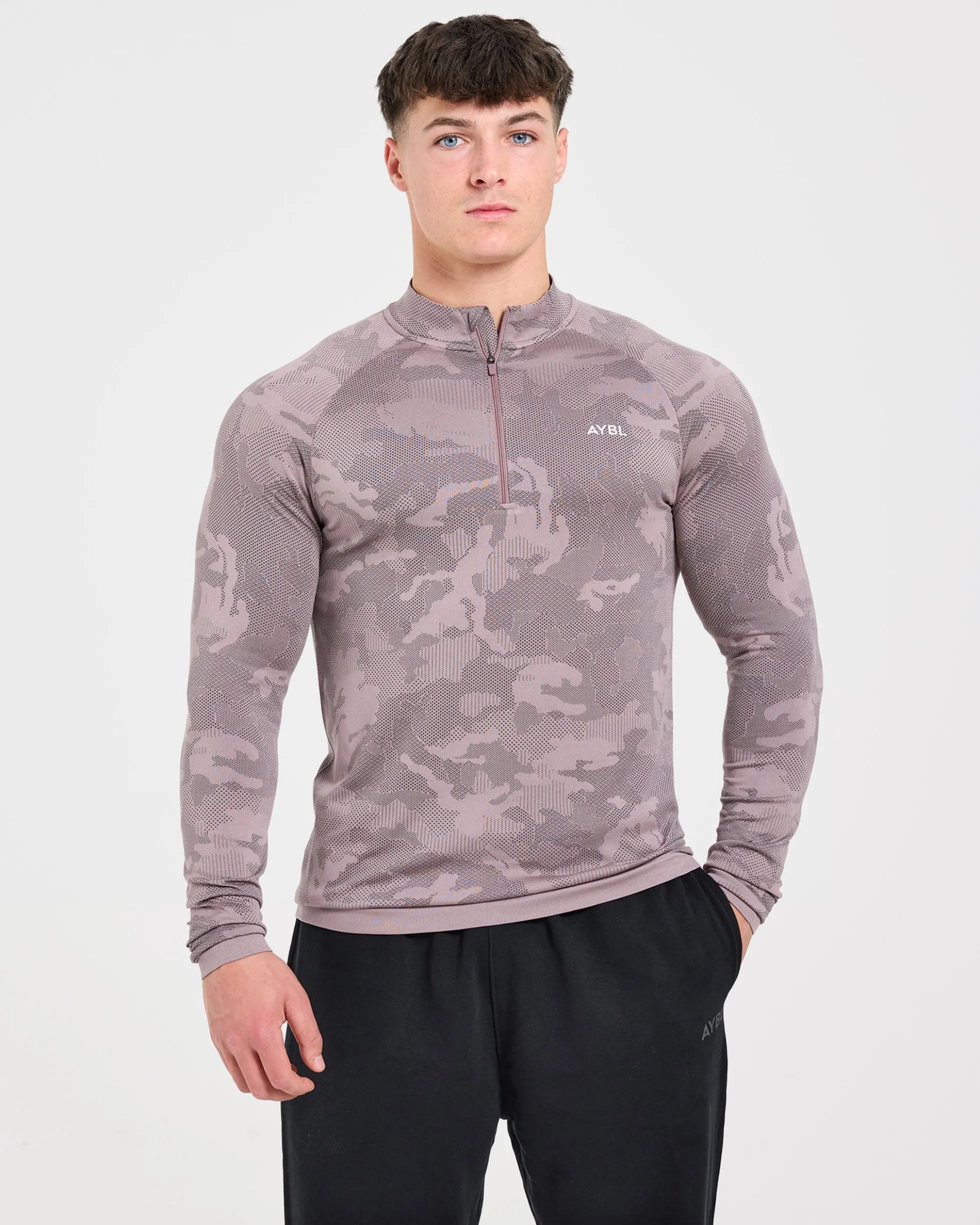 Camo Seamless 1/4 Zip Pullover