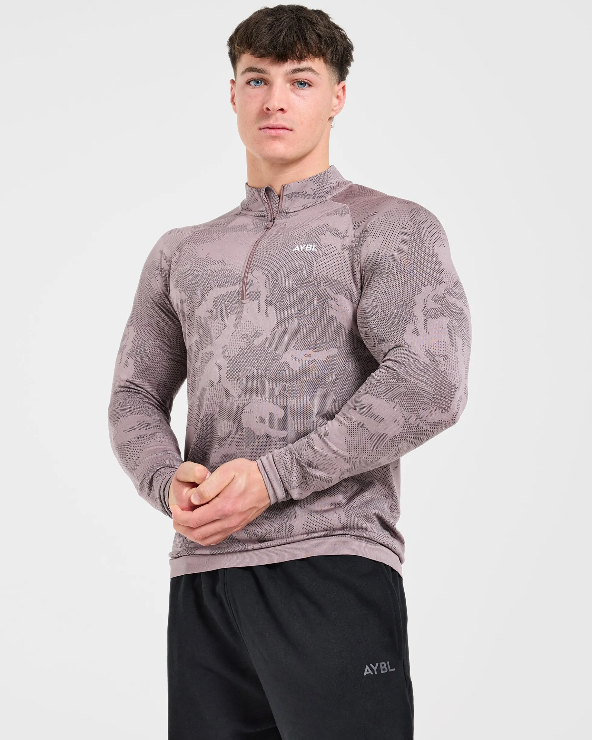 Camo Seamless 1/4 Zip Pullover