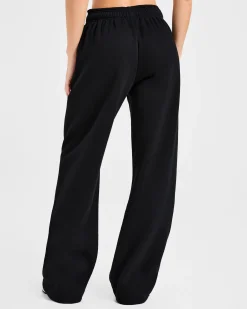 Classic Plush Oversized Straight Leg Joggers