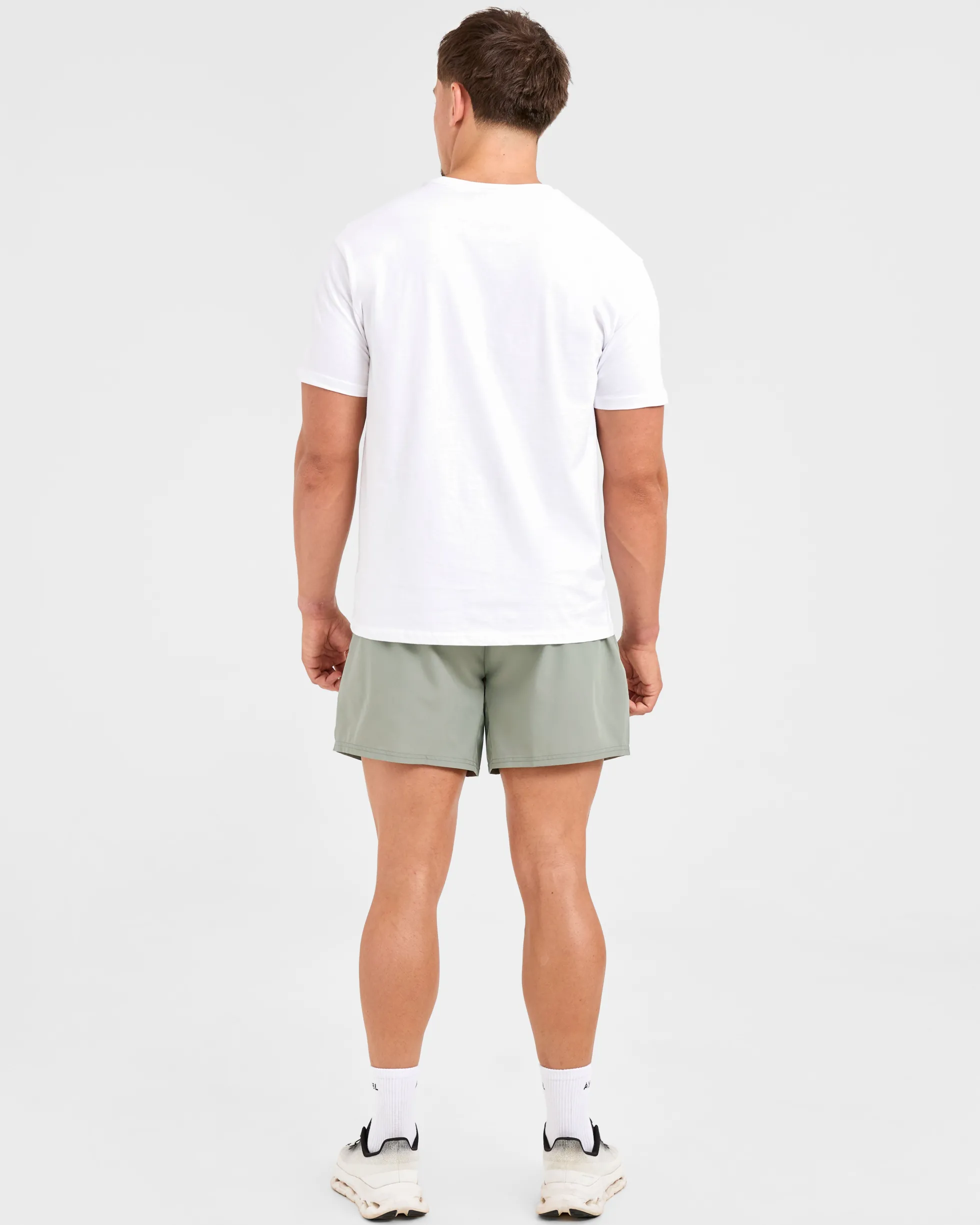 Core 5" Shorts