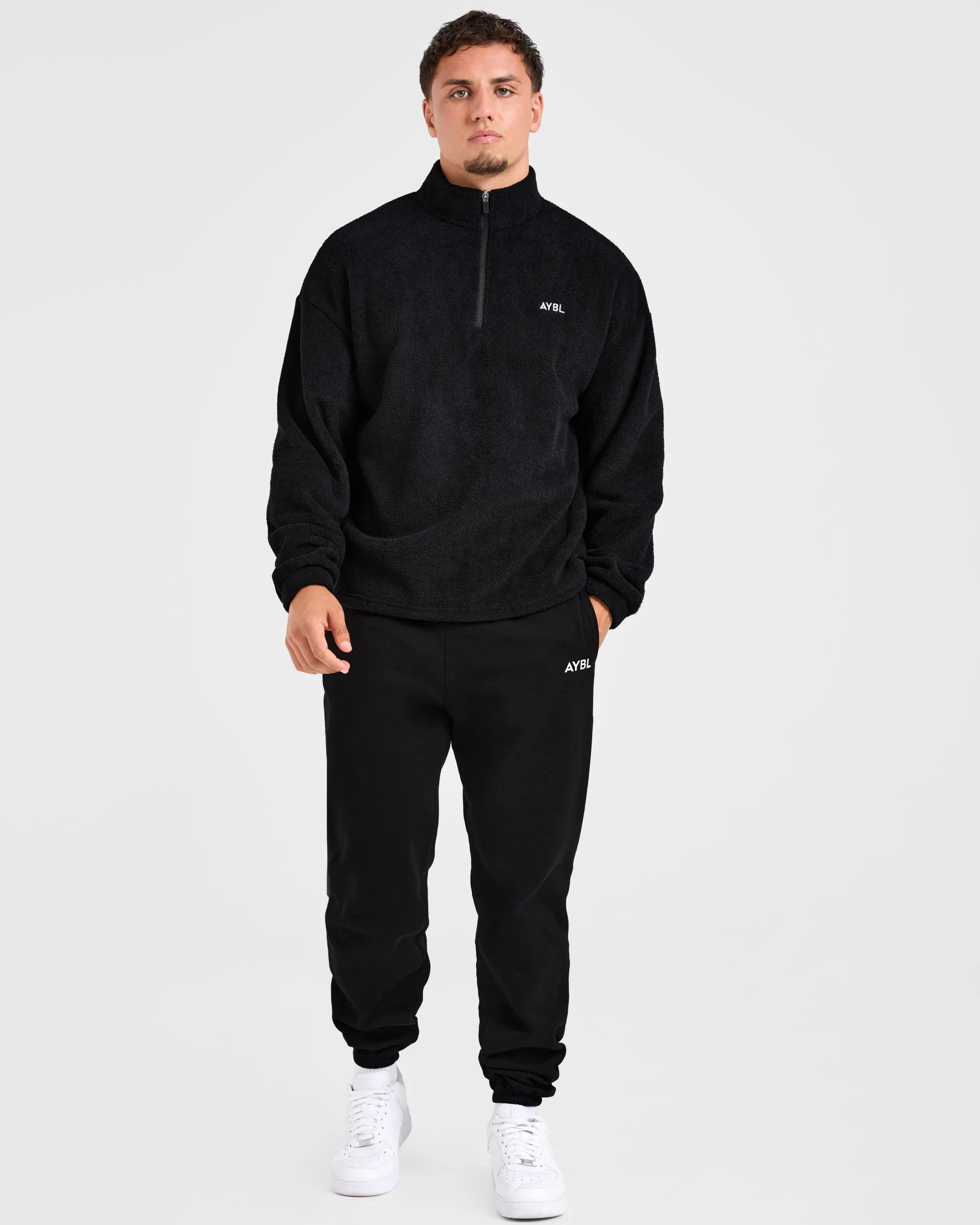 Essential 1/4 Zip Fleece