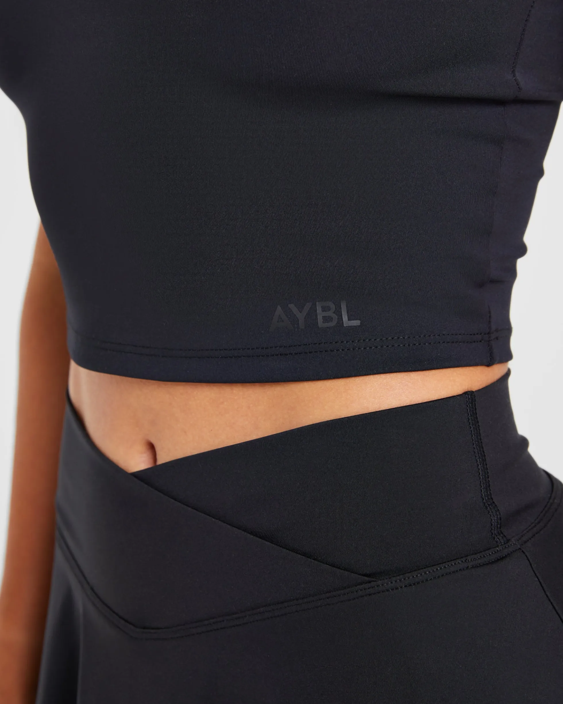 Essential Crop Vest