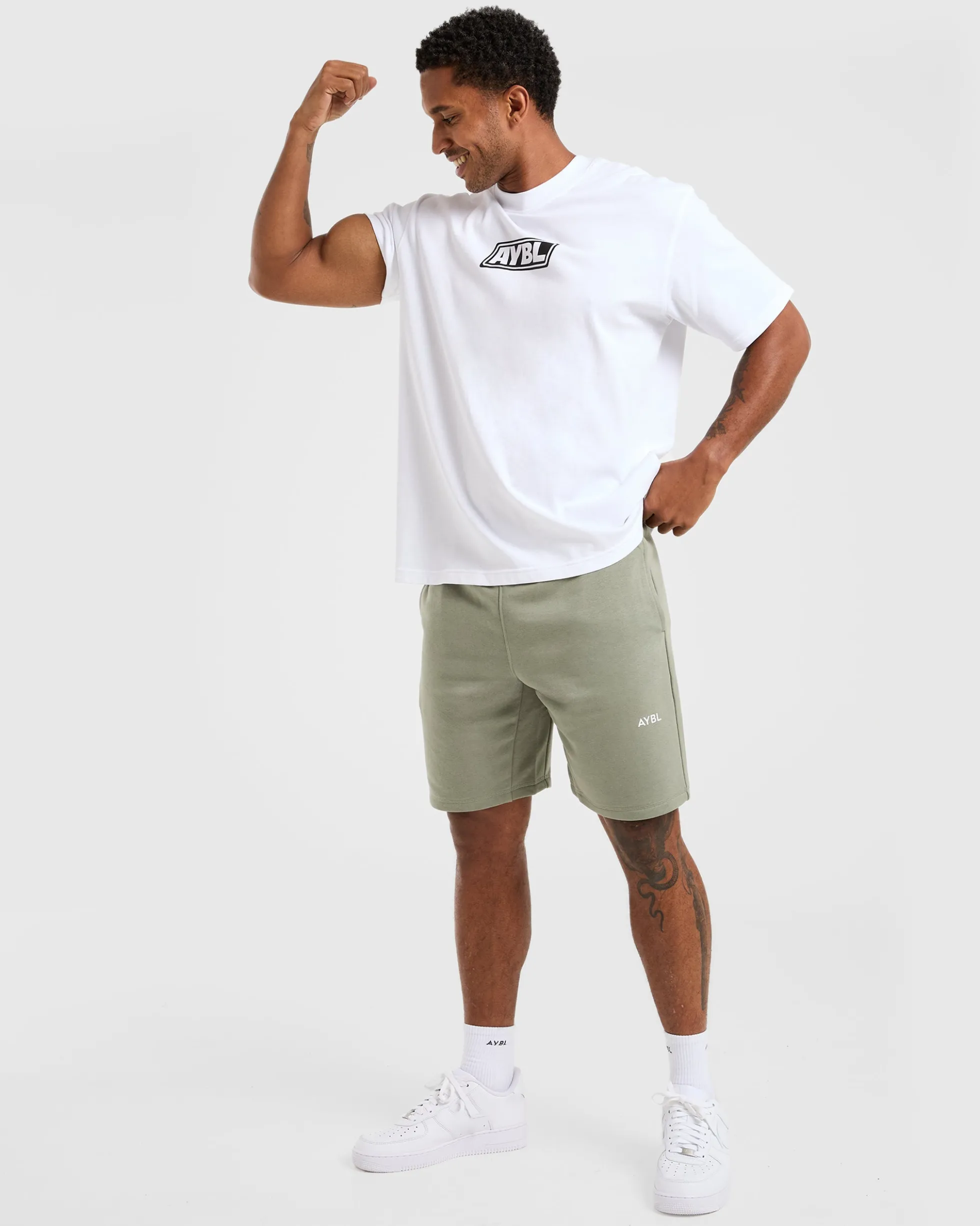 Essential Lightweight 7" Shorts