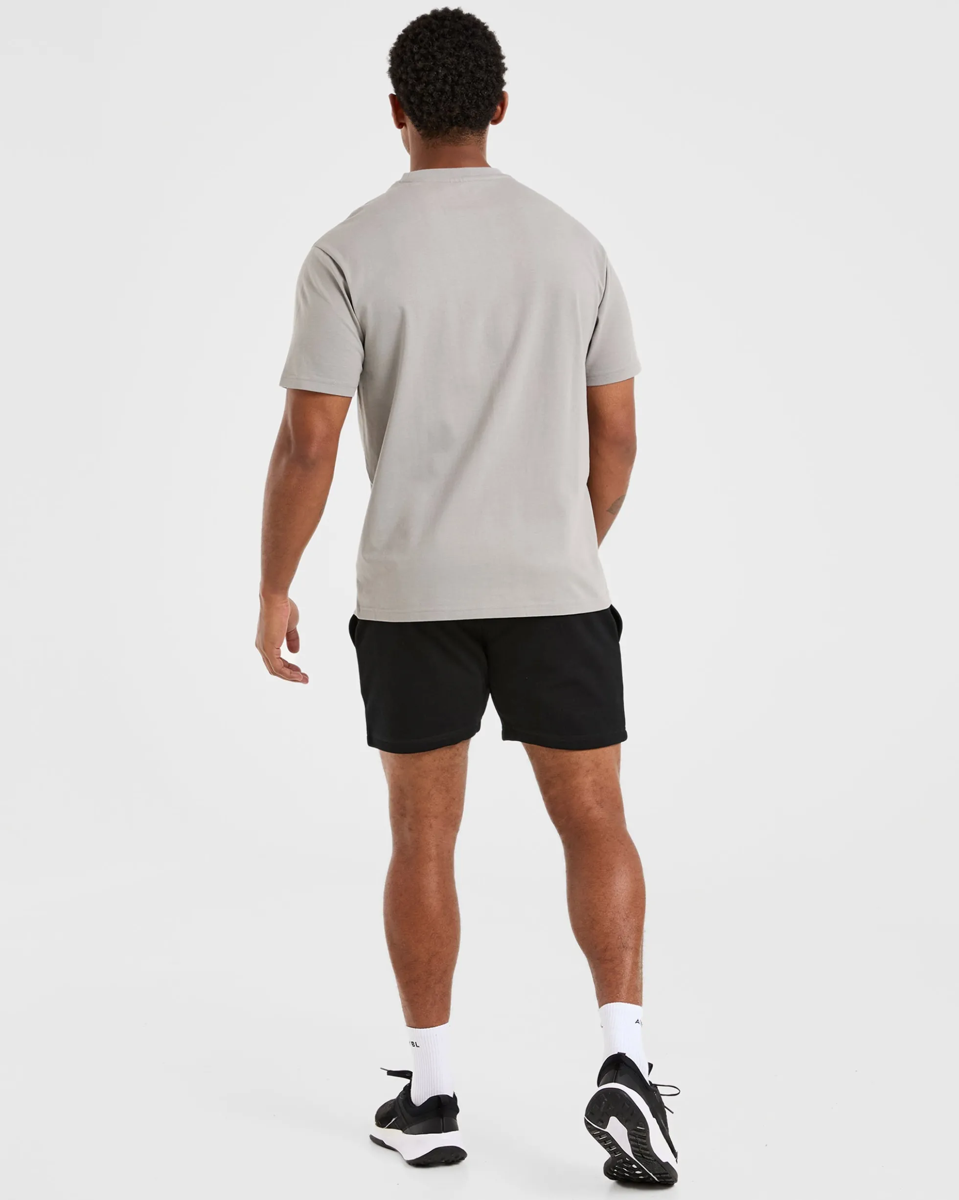 Essential Lightweight 5" Shorts