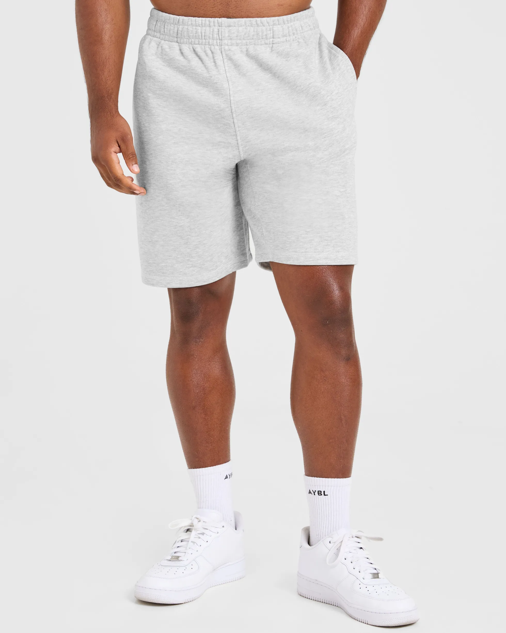 Essential Lightweight 7" Shorts