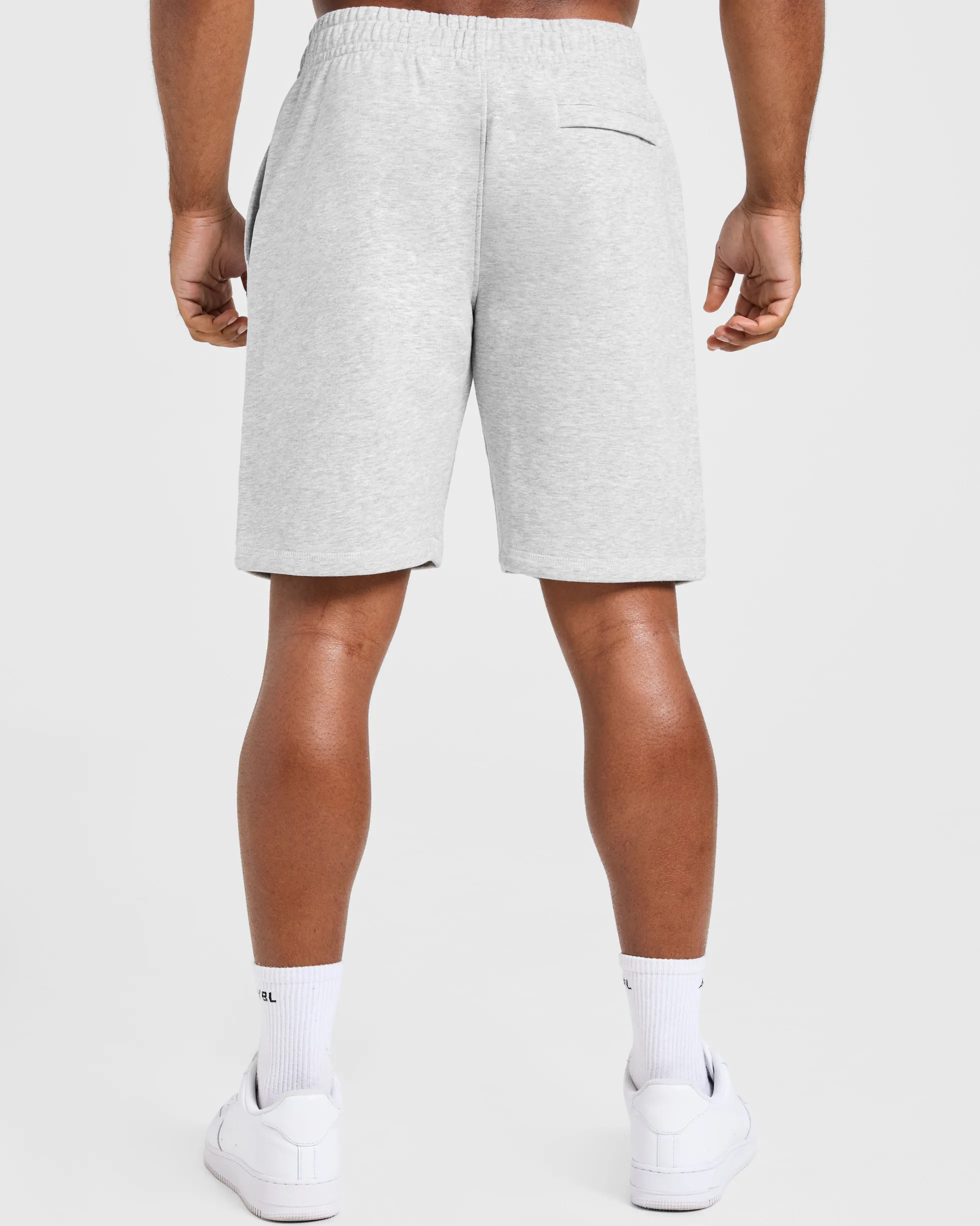 Essential Lightweight 7" Shorts