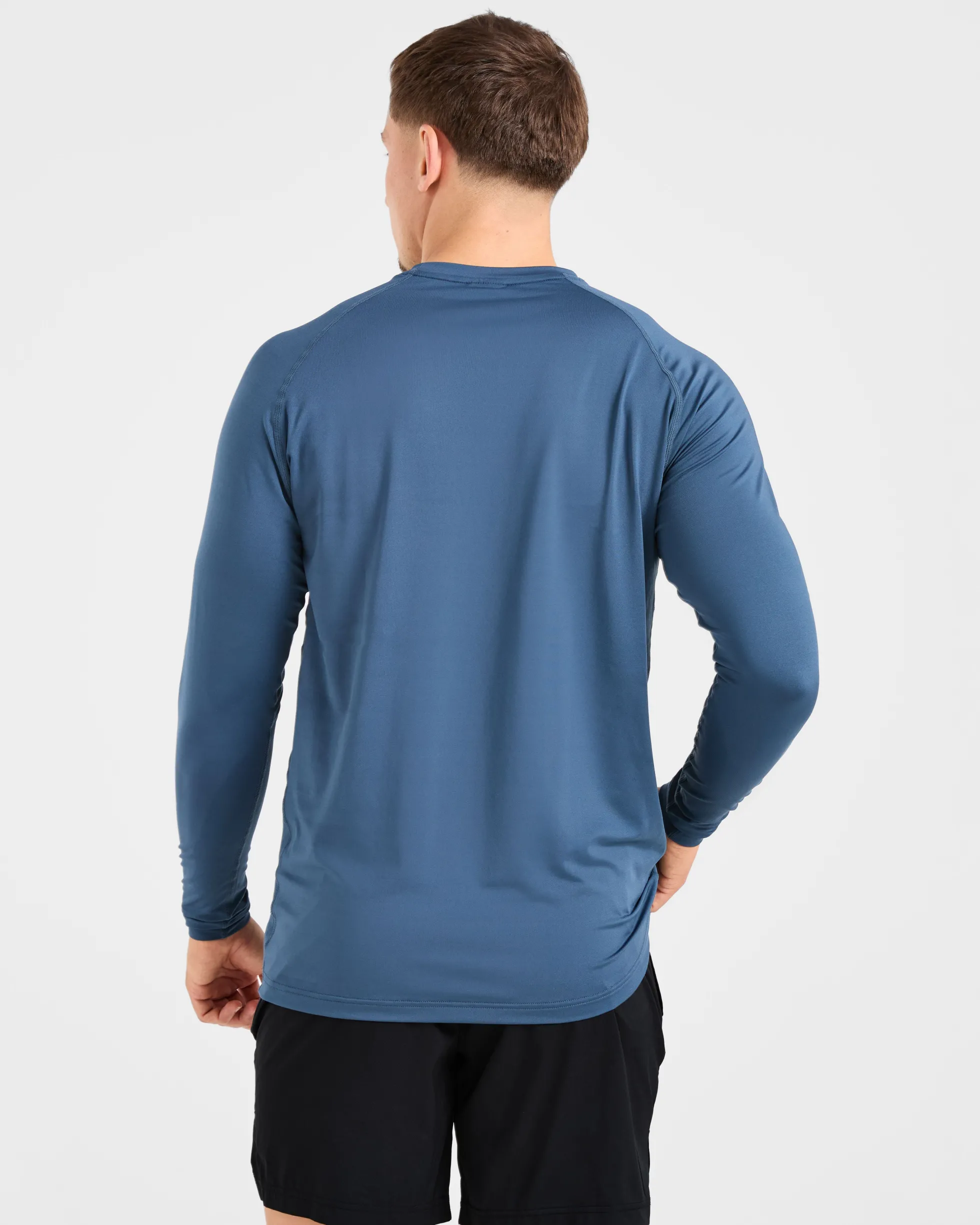 Essential Long Sleeve T Shirt