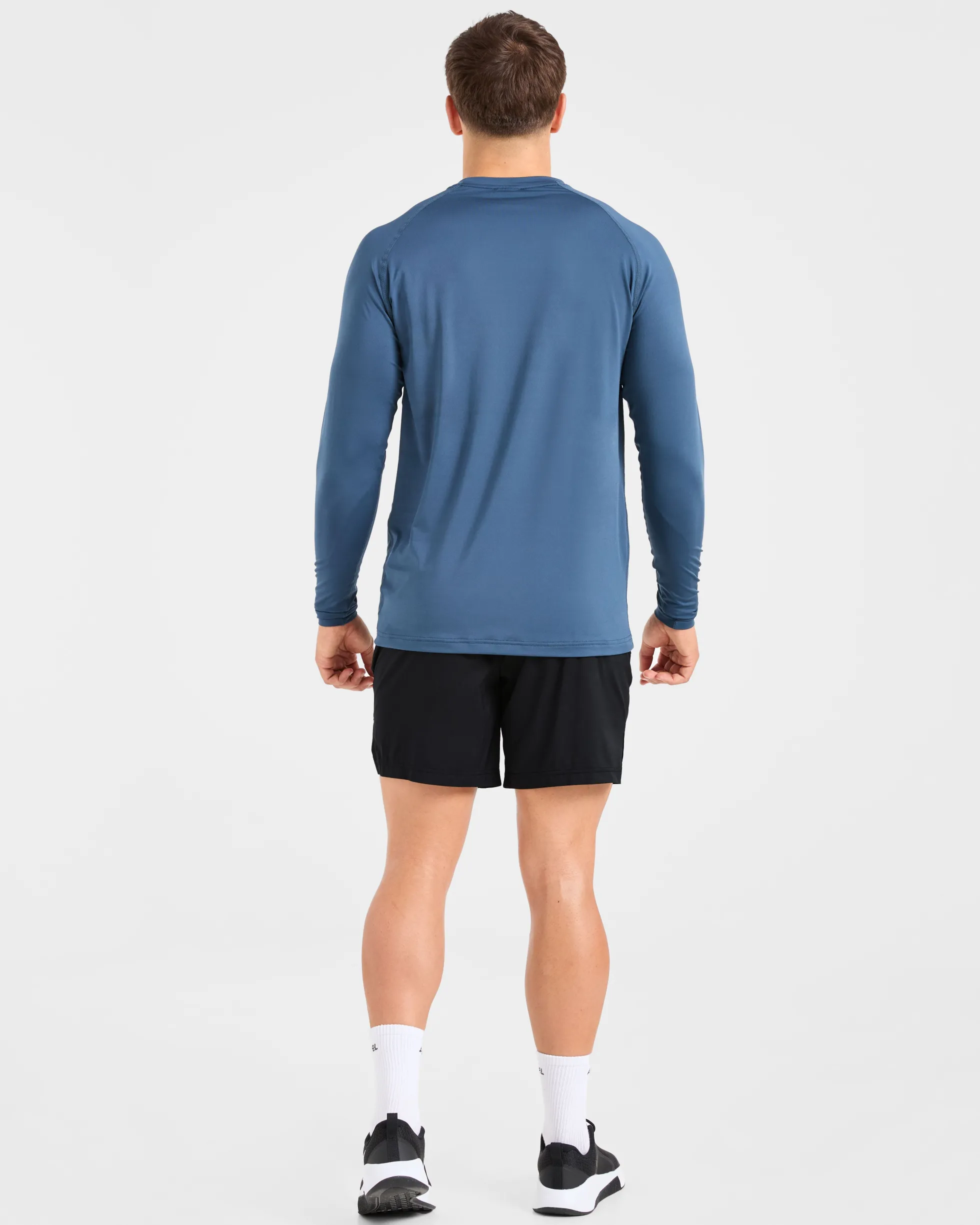 Essential Long Sleeve T Shirt