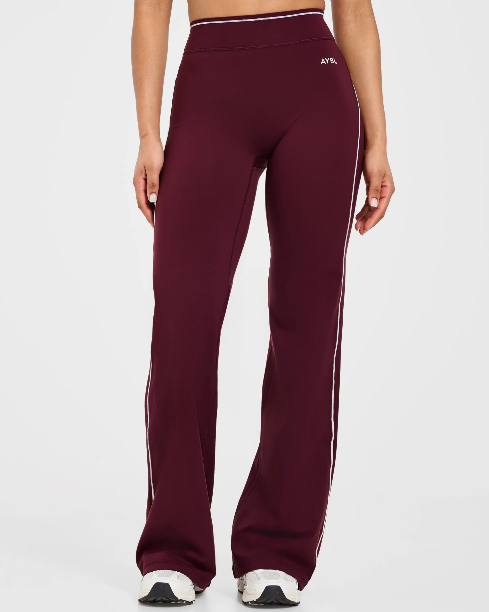 Form Flared Leggings