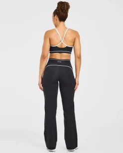 Form Flared Leggings