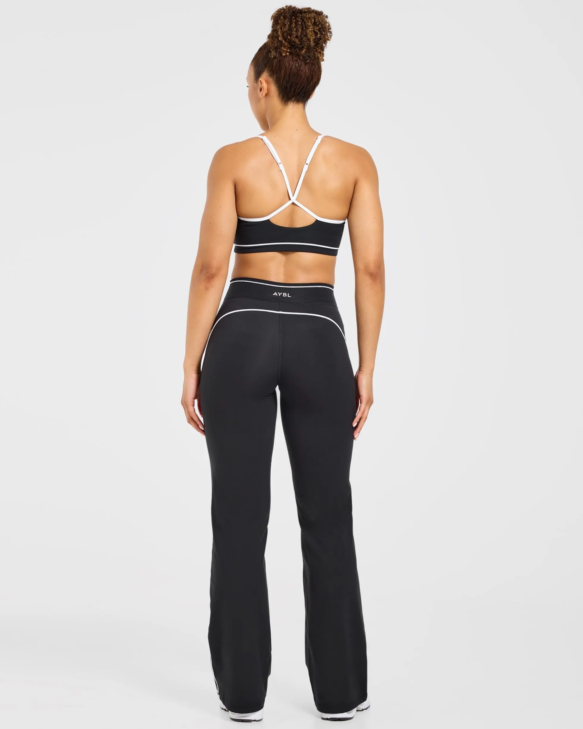 Form Flared Leggings