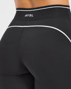 Form Flared Leggings