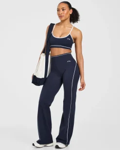 Form Flared Leggings