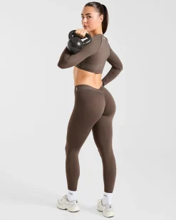Physique Long Sleeve Crop Top